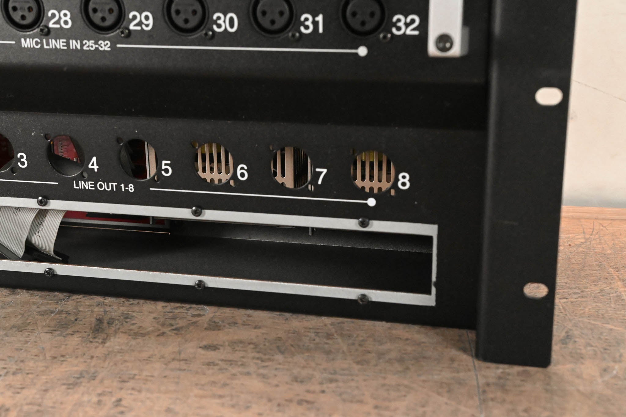 DiGiCo D-Rack 32-in Cat 6 Analog I/O Stage Box