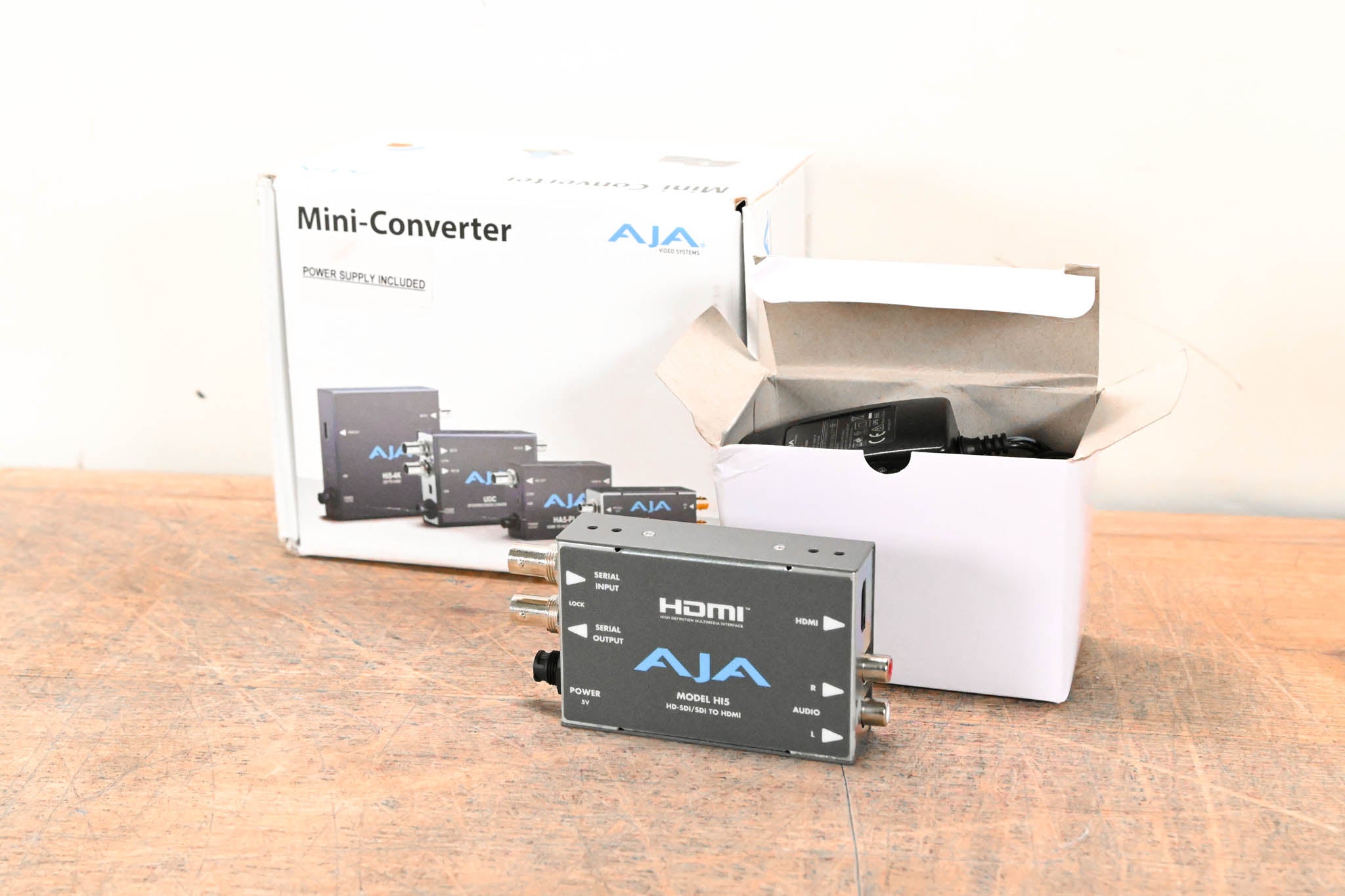 AJA HI5 HD/SD-SDI to HDMI Video and Audio Converter