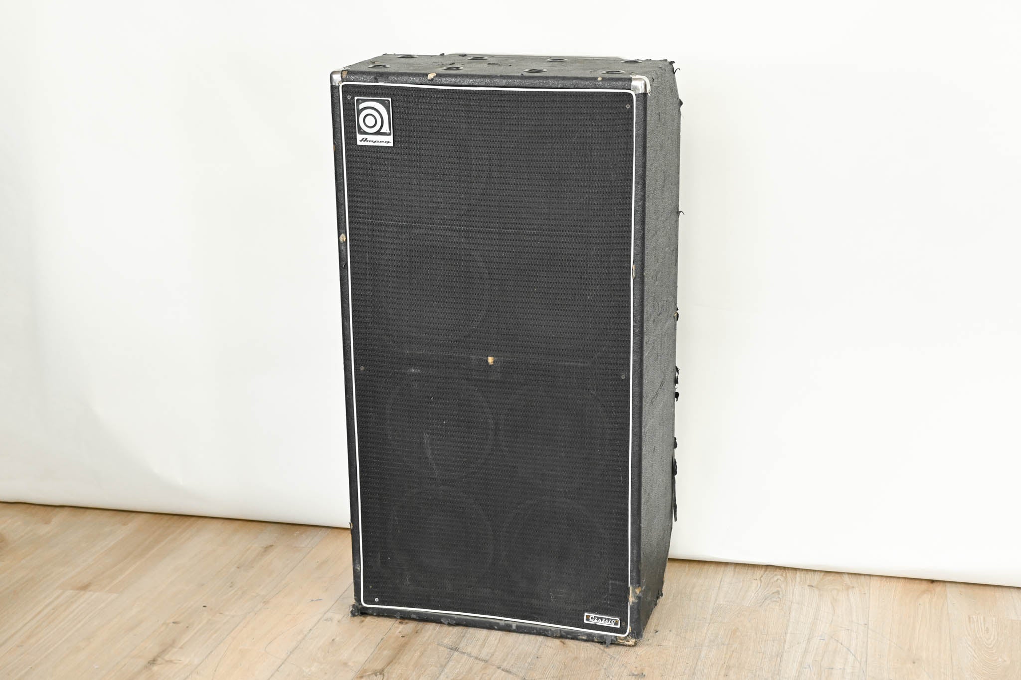 Ampeg SVT-810E 8x10" 800W Bass Cabinet