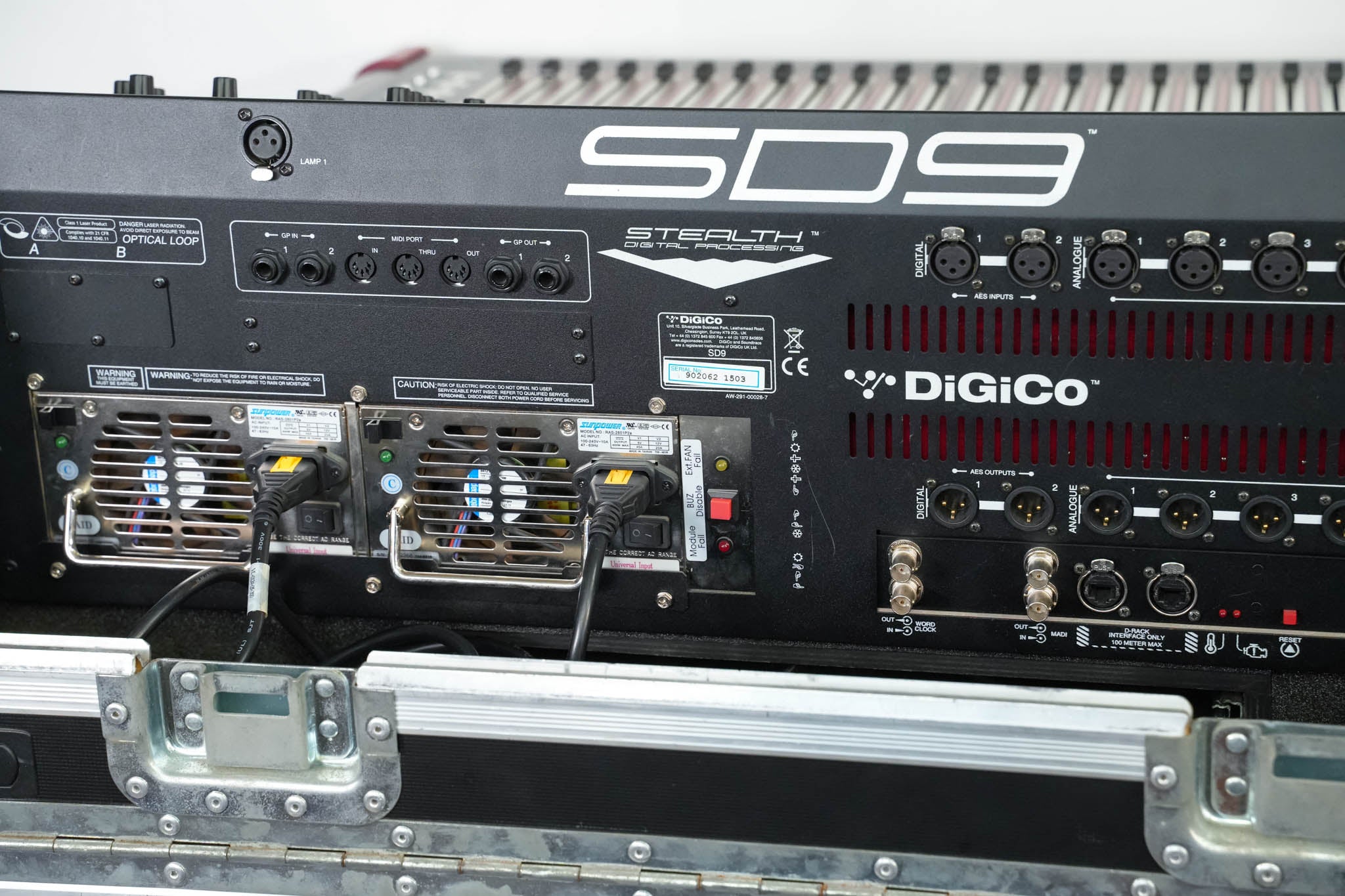 DiGiCo SD9 Digital Mixing Console with Road Case