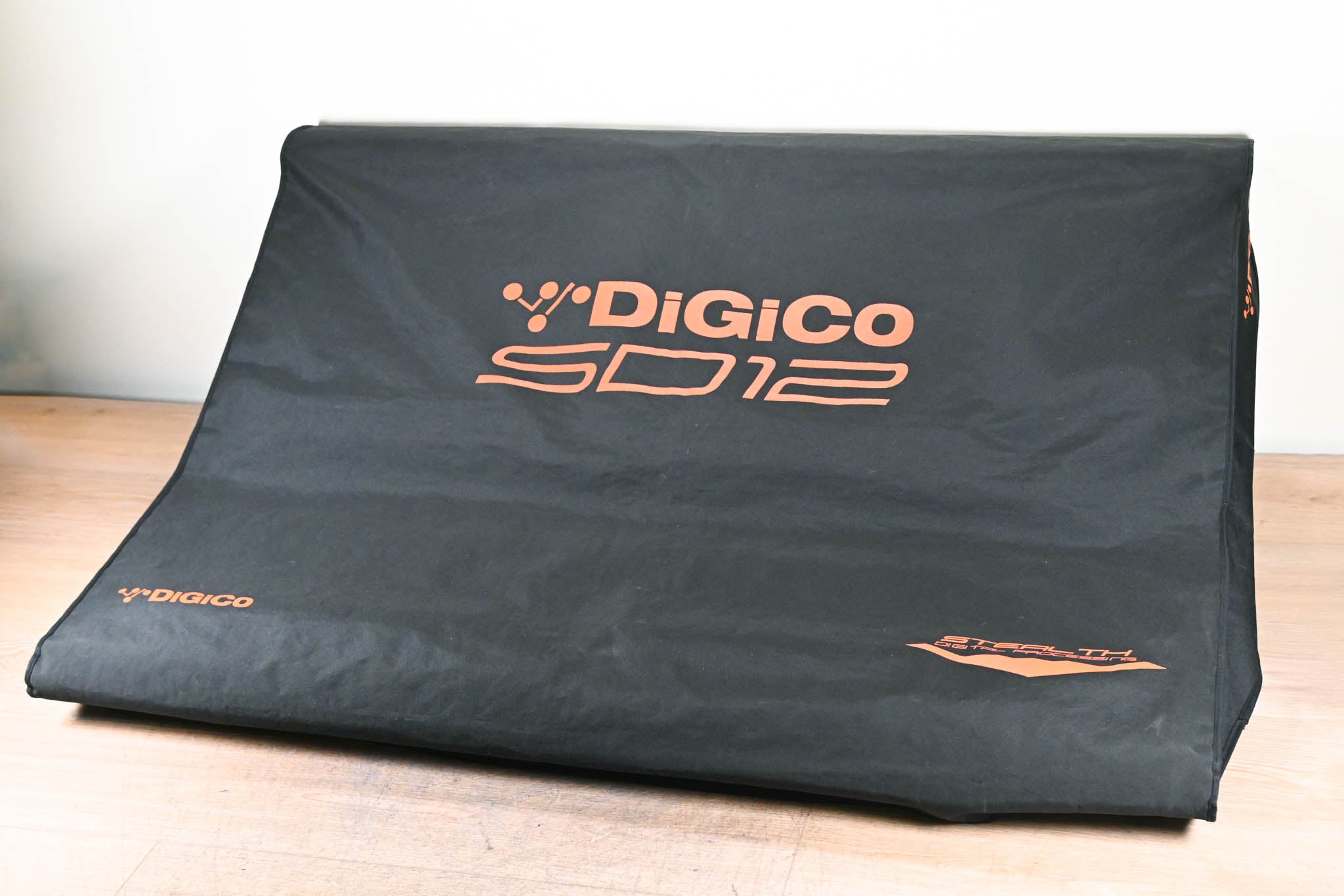 DiGiCo SD12 Digital Mixing Console